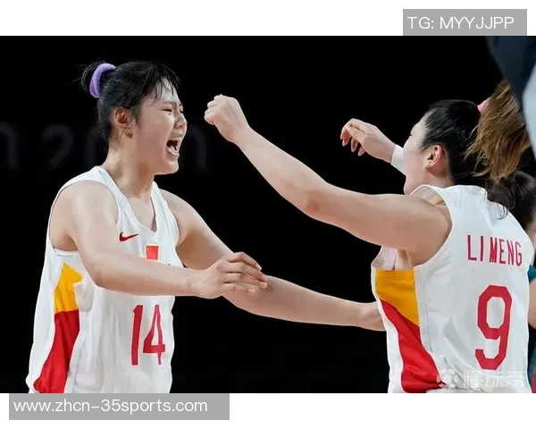 风暴险胜李月汝表现出色威廉姆斯贡献全面赛后小宝与队友欢庆胜利